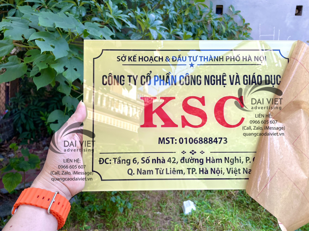 Biển hiệu mica in chìm cho doanh nghiệp Biển hiệu mica in chìm cho doanh nghiệp được ưa chuộng nhất